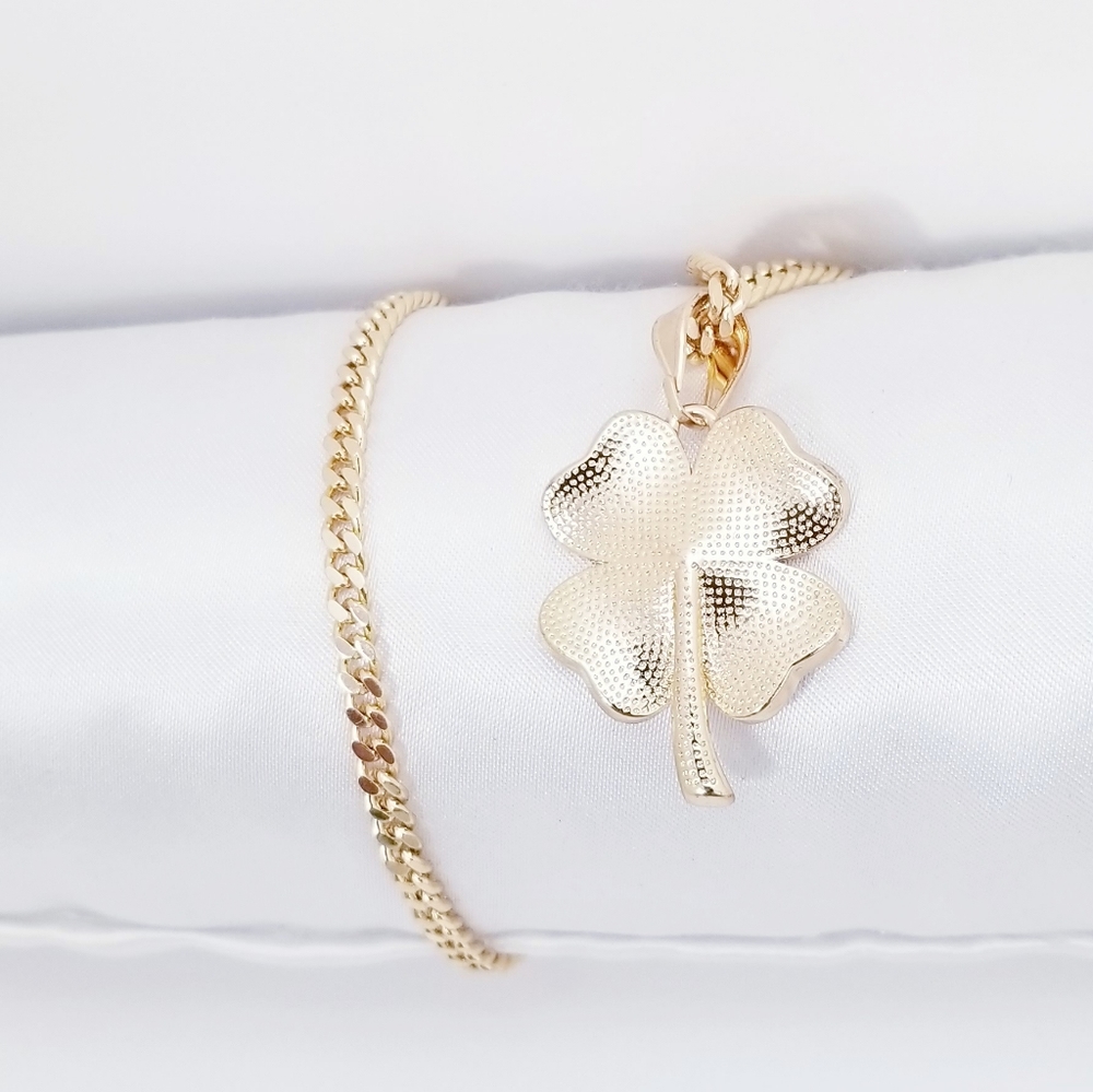 18K Gold Plated Good Luck Trèbol Necklace.New - Picture 3 of 7